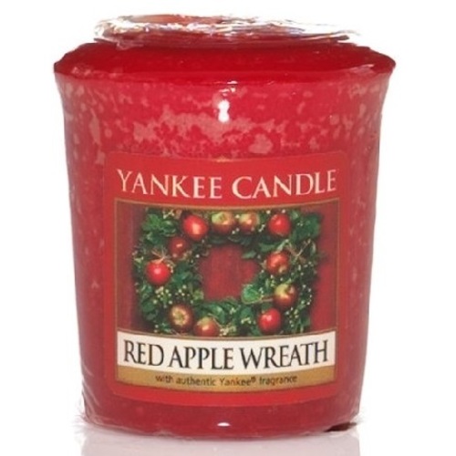 Red Apple Wreath Candle ( věnec z červených jablíček ) - Aromatická votivní svíčka