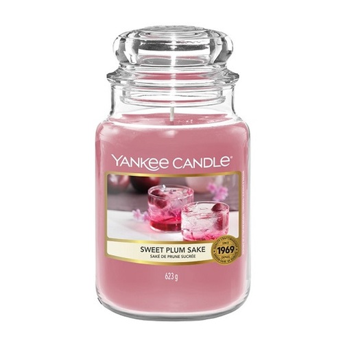 Yankee Candle Sweet Plum Sake Candle ( sladké švestkové saké ) - Vonná svíčka 623 g