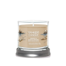 Amber & Sandalwood Signature Tumbler Candle ( ambra a santalové dřevo ) - Vonná svíčka