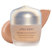 Future Solution LX Total Radiance Foundation SPF15 - Tekutý make-up 30 ml