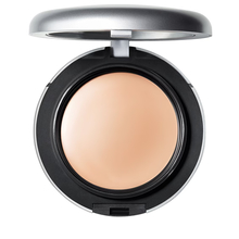 Štúdio Fix Tech Cream-to-Powder Foundation - Kompaktný make-up 10 g
