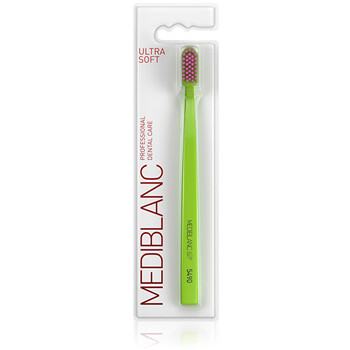 Ultra Soft Zelený - Zubní kartáček 1 ks